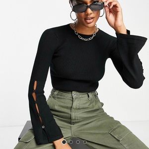 4th & Reckless flare sleeve button detail bodysuit in black US SIZE 8